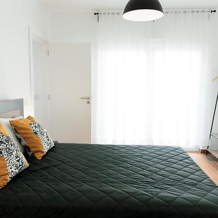 Gold Apartment Ferrel I Экстерьер фото